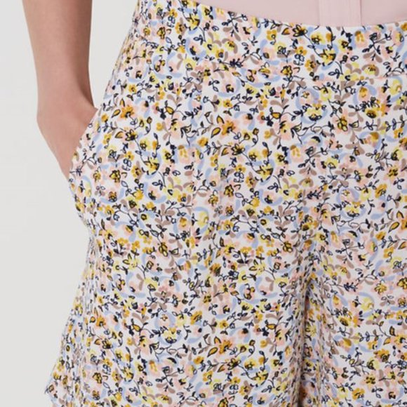 NWT LOFT Inked Floral Print Pleated Shorts 00 - Picture 5 of 5